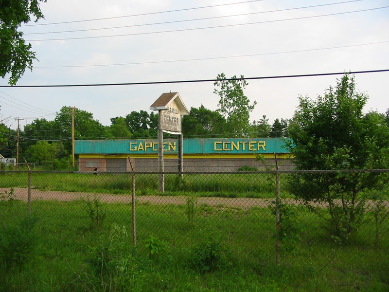 Lyon Home & Garden Center